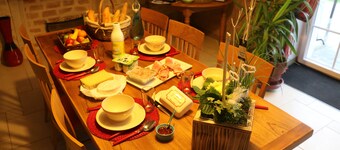 Au Caprice de L'Atre