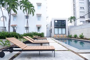 Outdoor pool - Stay At Mare (San Juan)