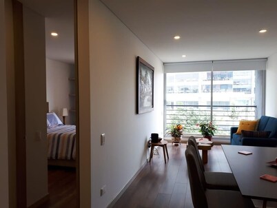 Luxury brand new apartment in desirable location