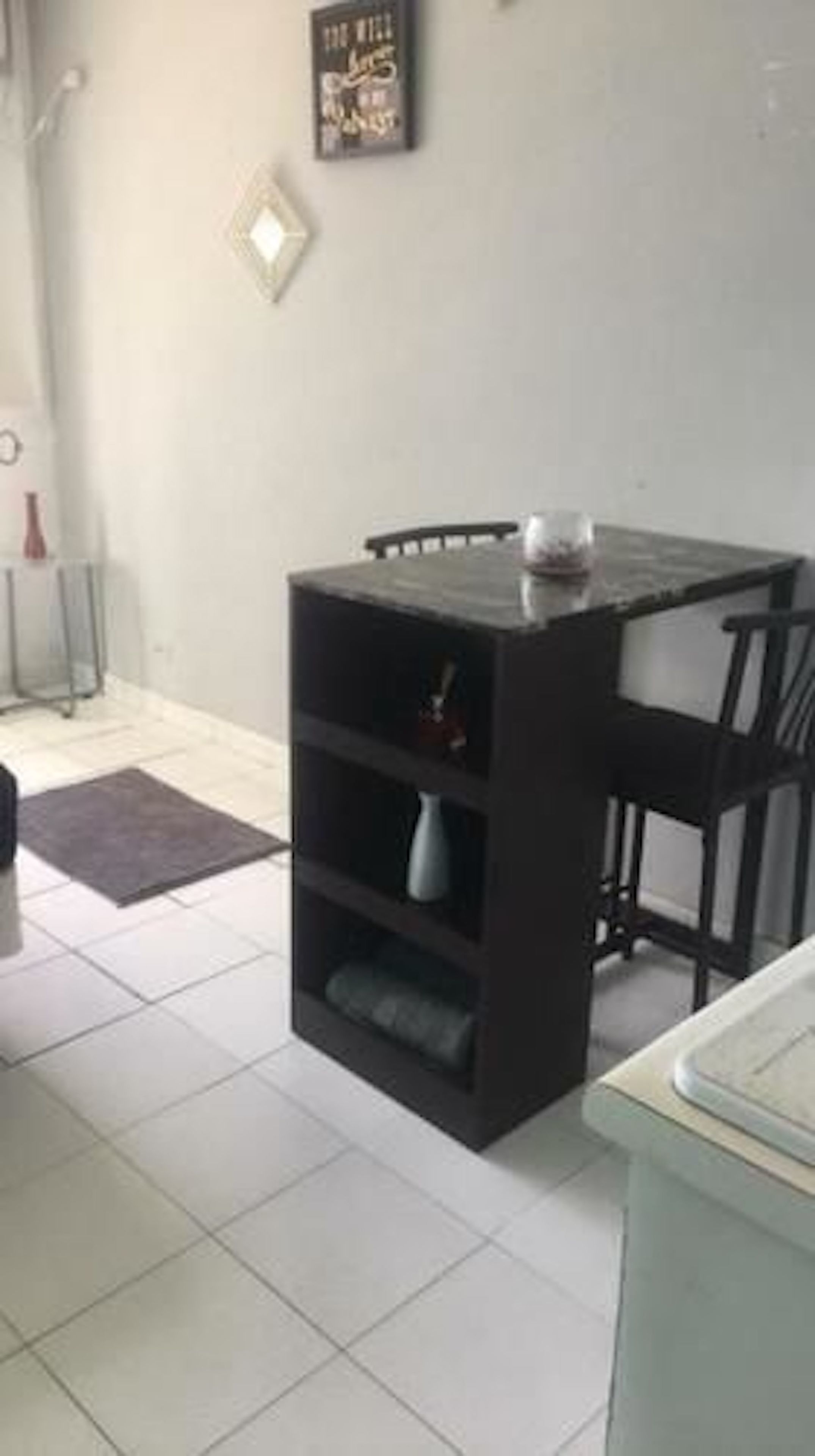 Estudio familiar, 1 cama matrimonial y sofá cama, cocina, vista al océano | Servicio a la habitación