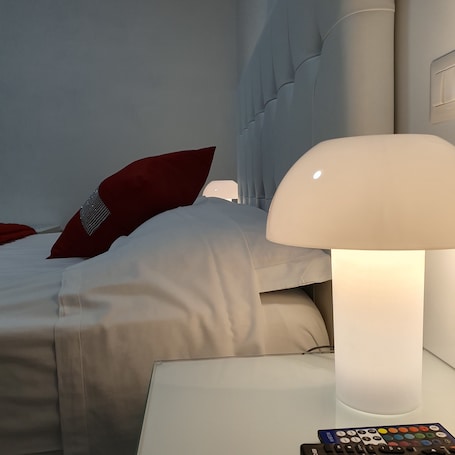 Exclusive Double Room, 1 Queen Bed | In-room safe, individually furnished, soundproofing, free WiFi