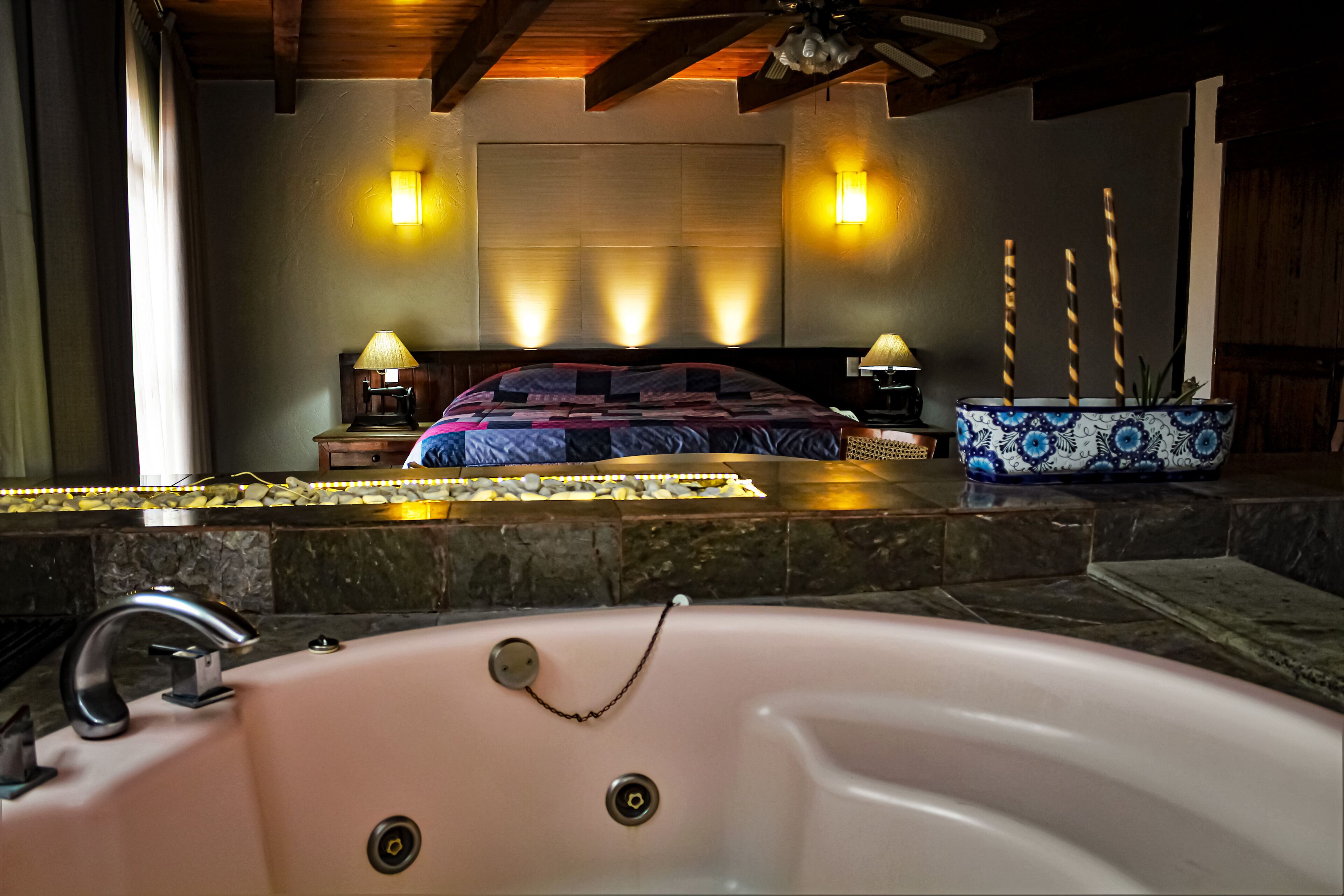 junior room | private spa tub