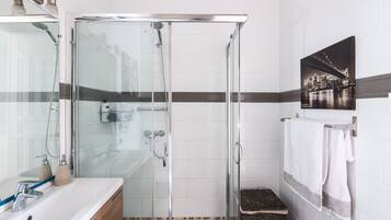 Articles de toilette gratuits, sĂšche-cheveux