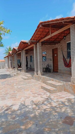 1 habitación, minibar, wifi gratis y ropa de cama