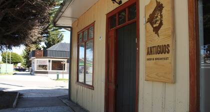 Antiguos Bed and Breakfast