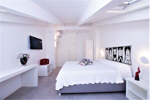 Minibar, caja fuerte, decoración individual y mobiliario individual