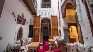Free daily local cuisine breakfast - Dar Milouda Rcif (Fes)