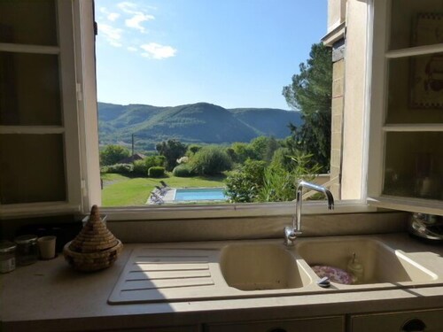 Villa de charme avec vue panoramique sur la vallée de la Dordogne