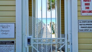 Unclassified image, 5 of 47, button - Rodgers Beach Retreat (Miramar Beach)
