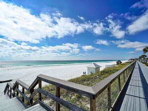 Beach - Rodgers Beach Retreat (Miramar Beach)