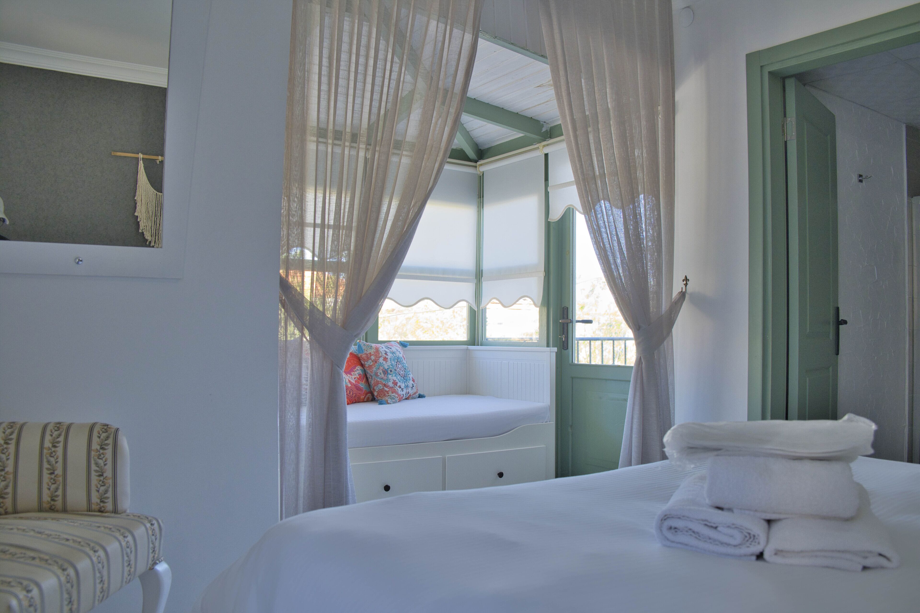 junior room | 1 bedroom, egyptian cotton sheets, premium bedding, minibar