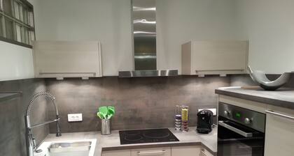 LE CALME AU CENTRE VILLE<br>Ă 10 minutes Ă pied de la Croisette et des plages