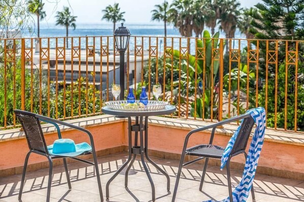 Villa, 3 slaapkamers, privézwembad, uitzicht op zee | Balkon