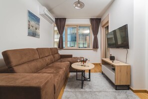 Basic Apartment, Multiple Beds, Sea View