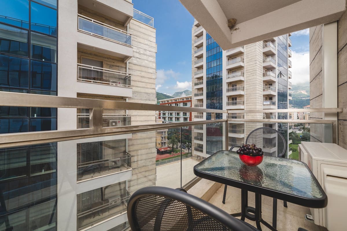 Basic Apartment, Multiple Beds, Sea View