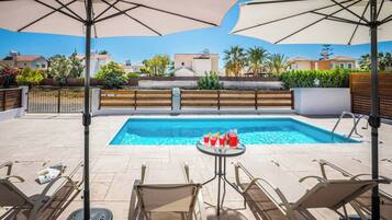 Villa (3 Bedrooms) | Esterni