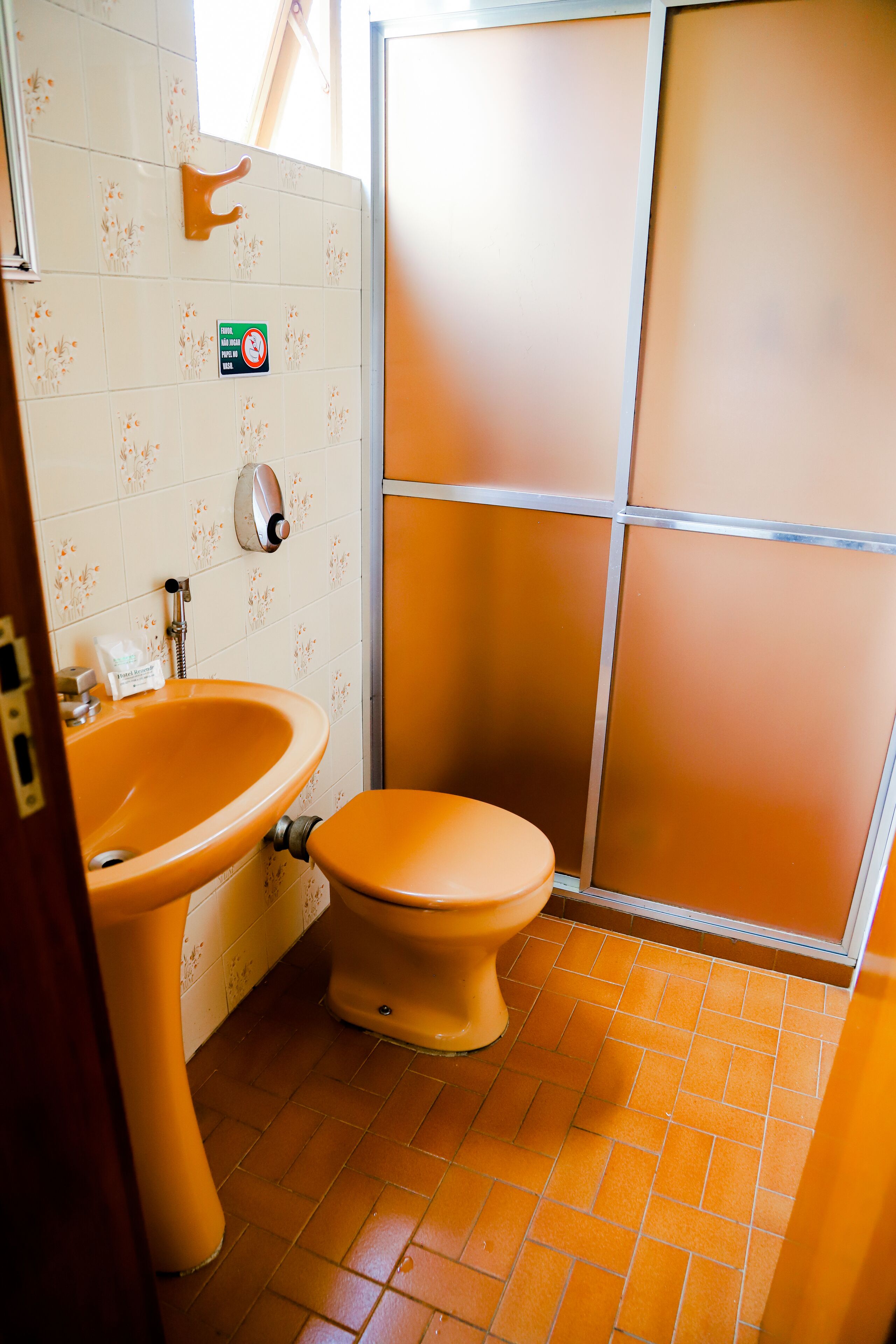 economy double room | bathroom | shower, free toiletries, towels, soap