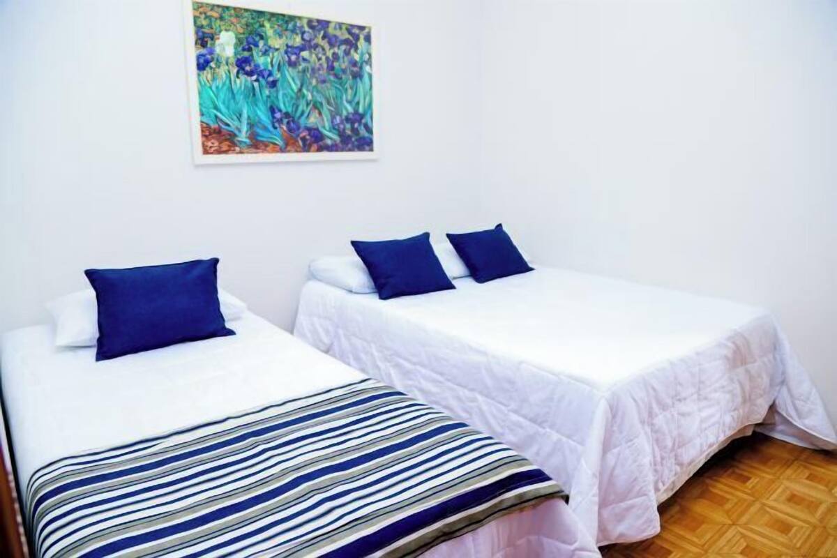 1 bedroom, minibar, iron/ironing board, free WiFi