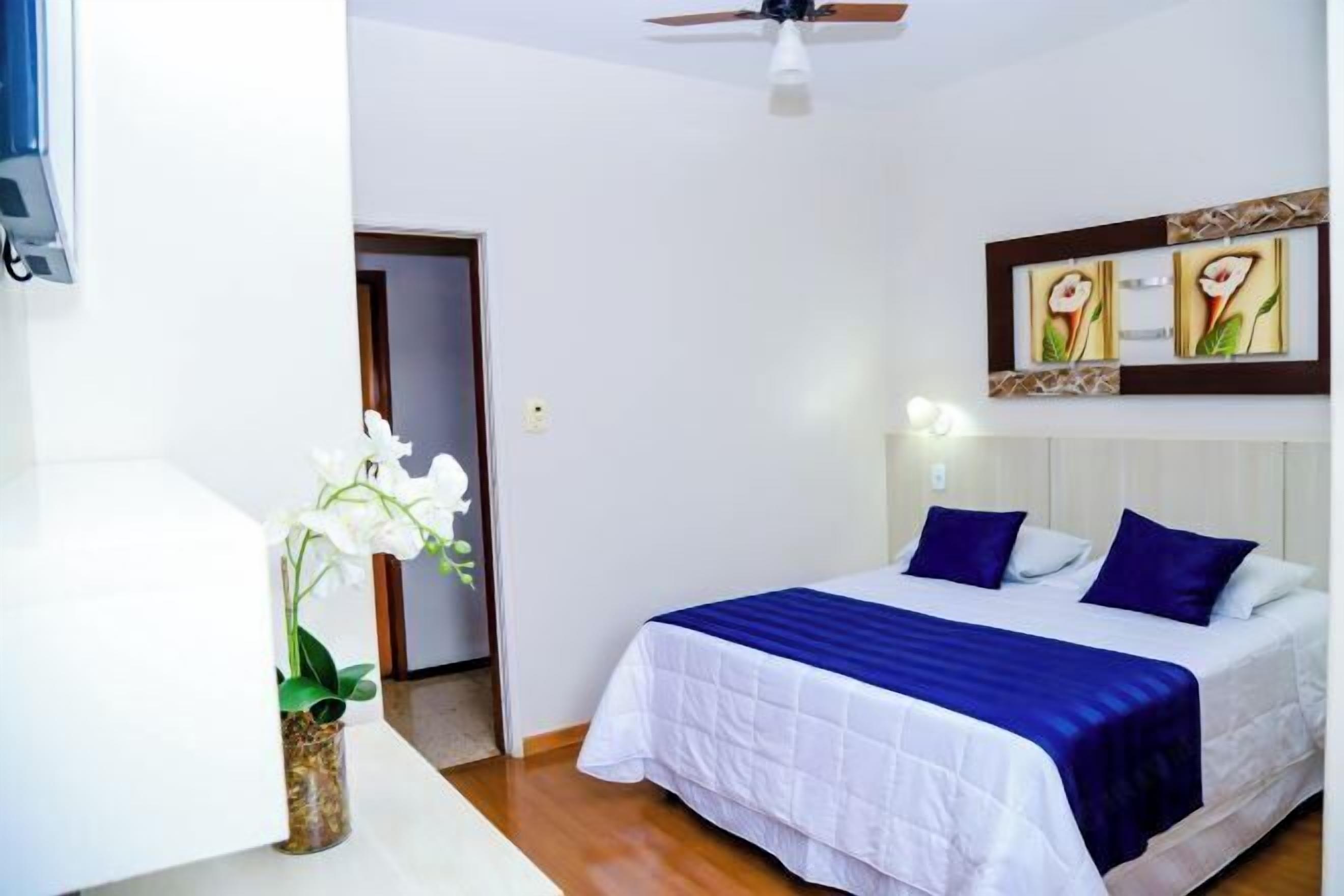 Minibar, iron/ironing board, free WiFi, bed sheets