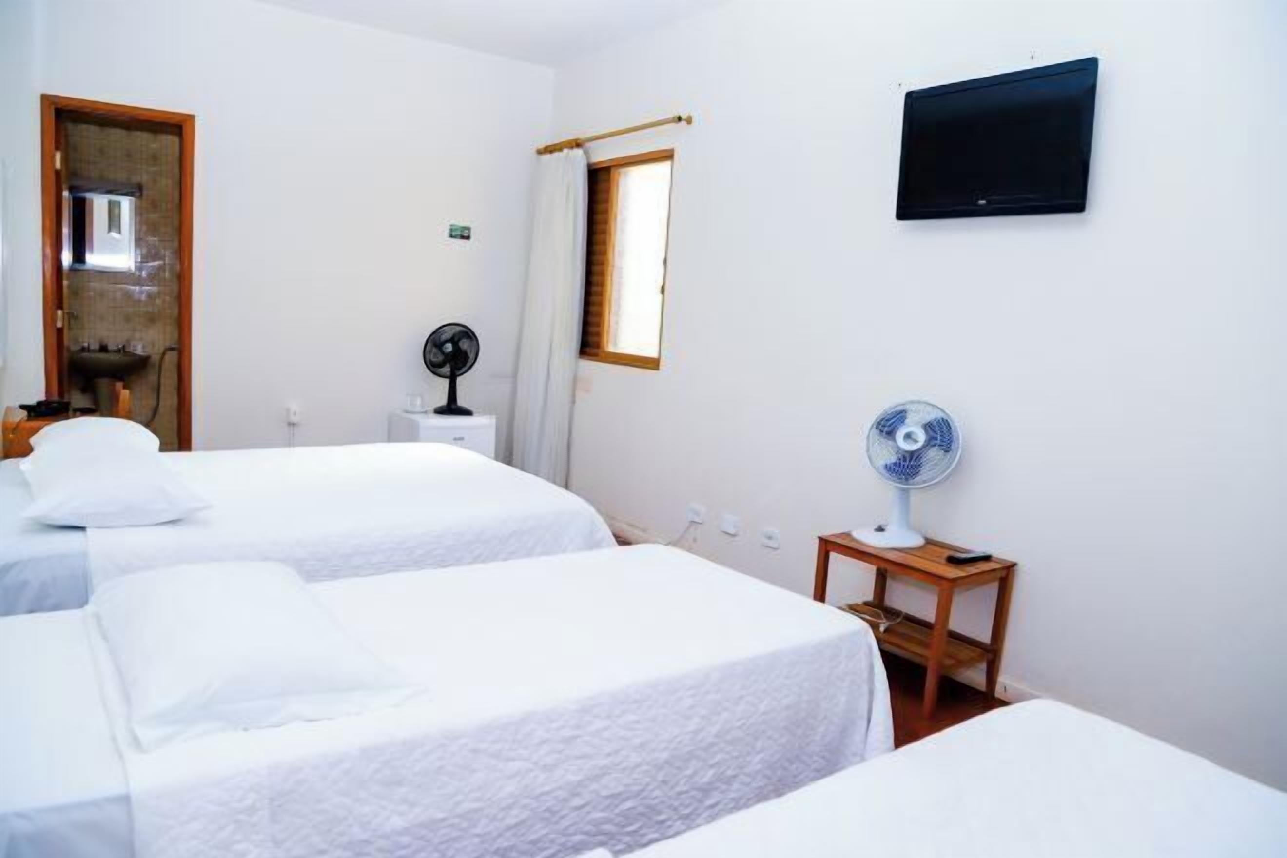 Minibar, iron/ironing board, free WiFi, bed sheets