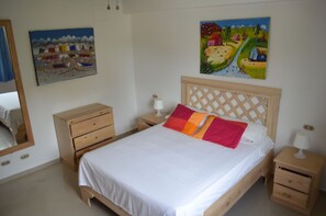 Kondominium Basic, 1 kamar tidur, dapur | Brankas, setrika/meja setrika, Wi-Fi gratis, dan seprai linen