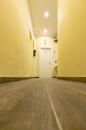 Hallway - Vicolocorto Affittacamere (La Spezia)