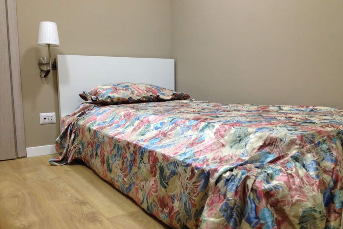 Premium bedding, desk, free WiFi, bed sheets