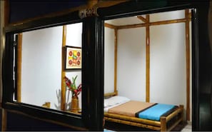 Minibar, Bügeleisen/Bügelbrett, kostenloses WLAN, Bettwäsche