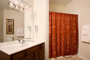Bathroom sink - Vista Cay 4024 (Orlando)
