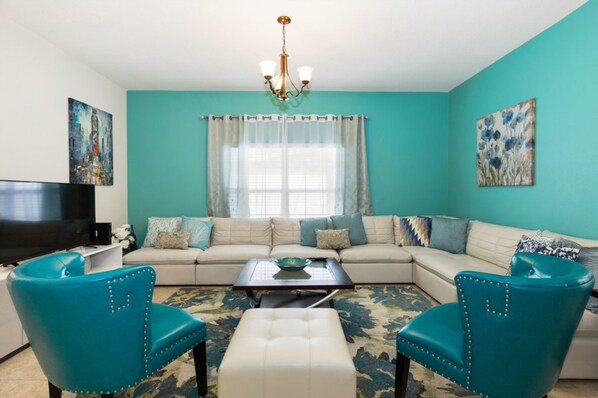 Interior detail - Storey Lake 4813 (Kissimmee)