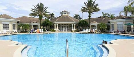 House, 5 Bedrooms | Outdoor pool