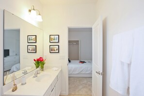 House, 5 Bedrooms | Bathroom sink - Bella Vida 4511 (Kissimmee)