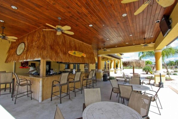 Townhome, 4 Bedrooms | Poolside bar