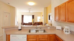 Private kitchen - Bella Vida 4554 A (Kissimmee)