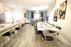 Townhome, 5 Bedrooms | 5 bedrooms, iron/ironing board, travel cot, free WiFi - Storey Lake 3131 (Kissimmee)