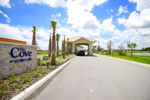 Townhome, 5 Bedrooms | Property entrance - Storey Lake 3131 (Kissimmee)