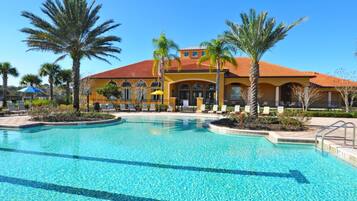 House, 5 Bedrooms | Outdoor pool