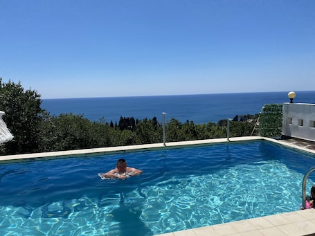 经典客房 | 起居区