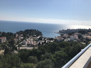 Chambre, vue plage | Vue depuis le balcon