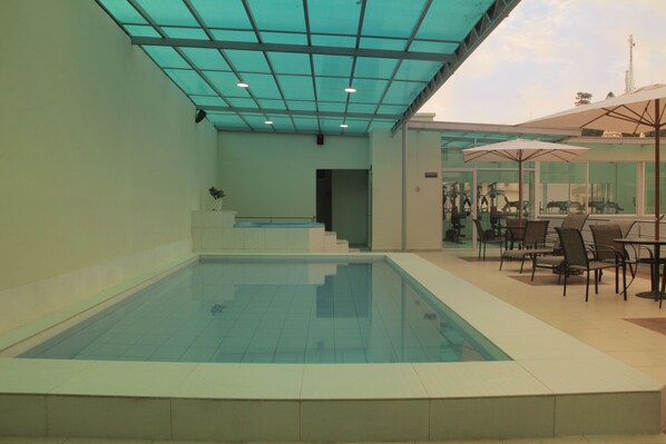 Utomhuspool