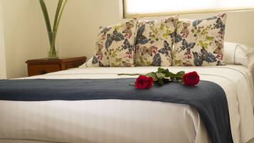Executive Single Room, 1 Double Bed, City View | Blackout drapes, iron/ironing board, free WiFi, bed sheets