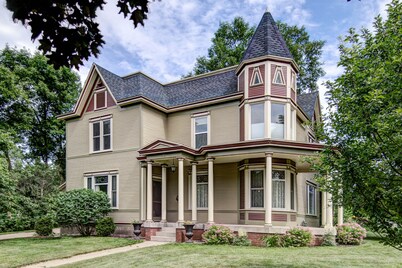 Family and Pet Friendly Demmler House