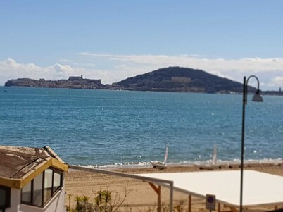 LUXURY HOLIDAY HOUSE FRONT OF SEA FORMIA VINDICIO