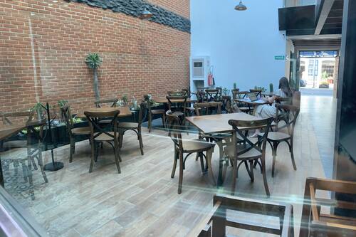 Breakfast area