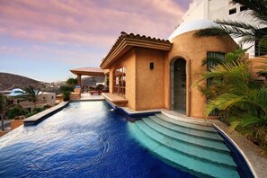 A heated pool - Home featured on Staycations TV Show-Chef & Cleaning Incl-Ocean View Every Room (Pedrgal, Cabo San Lucas)