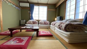 Japanese Style Triple Room with Shared Toilet and Shared Bathroom | 1 bedroom, free WiFi, bed sheets