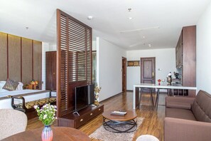 アパートメント 1 ベッドルーム | ミニバー、セーフティボックス (室内)、デスク、遮光カーテン