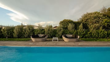 Seasonal outdoor pool