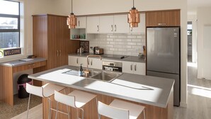 House, 2 Bedrooms (1 Queen, 1 Tri-bunk) | Private kitchen | Full-size fridge, microwave, oven, stovetop - Cloud 9 on Tuscan (Martinborough)