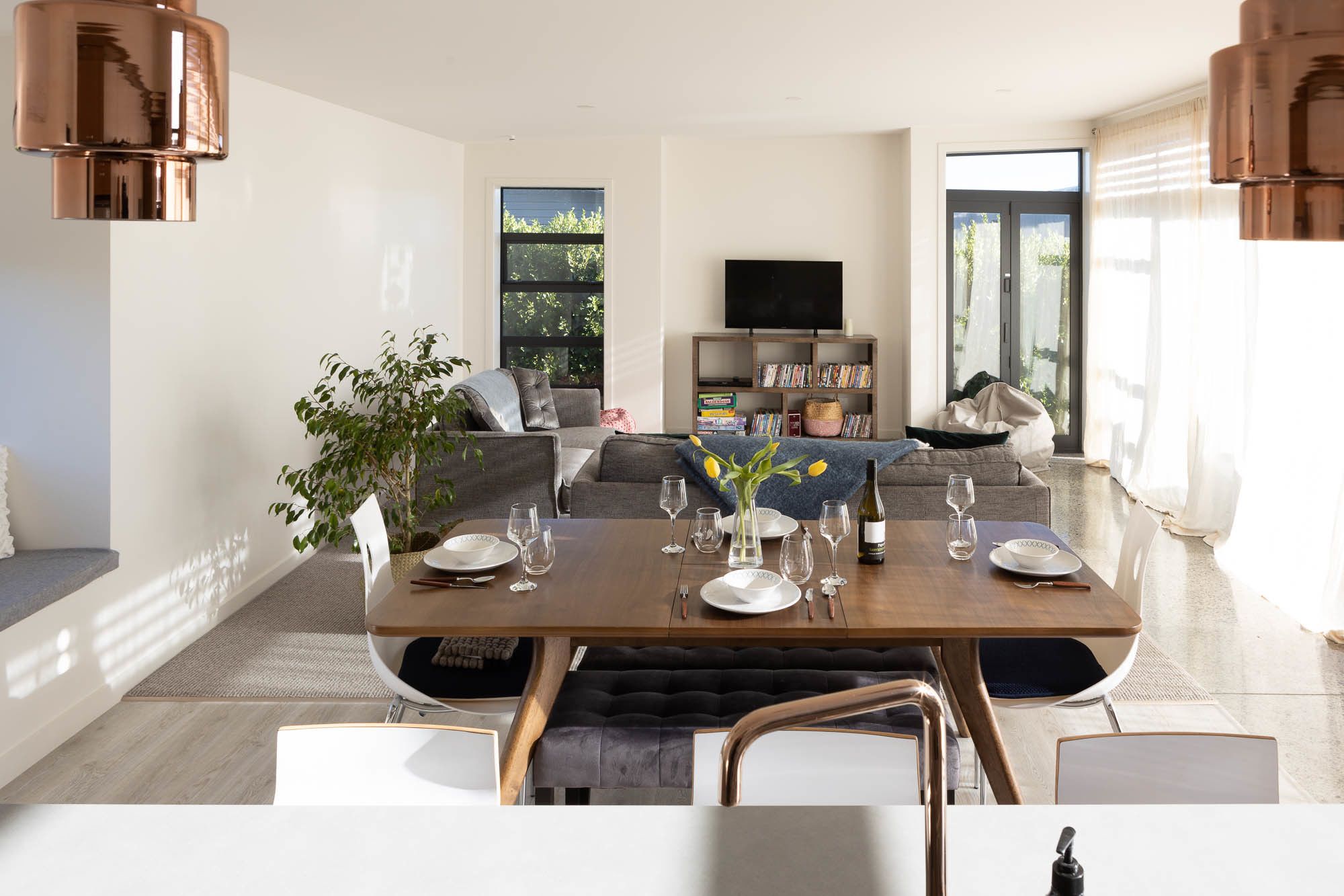 House, 2 Bedrooms (1 Queen, 1 Tri-bunk) | In-room dining